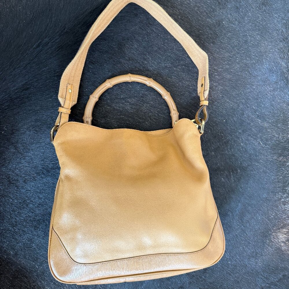 Gucci Bamboo Beige Leather Handbag